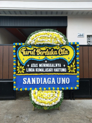 Papan Bunga Duka di Sirombu